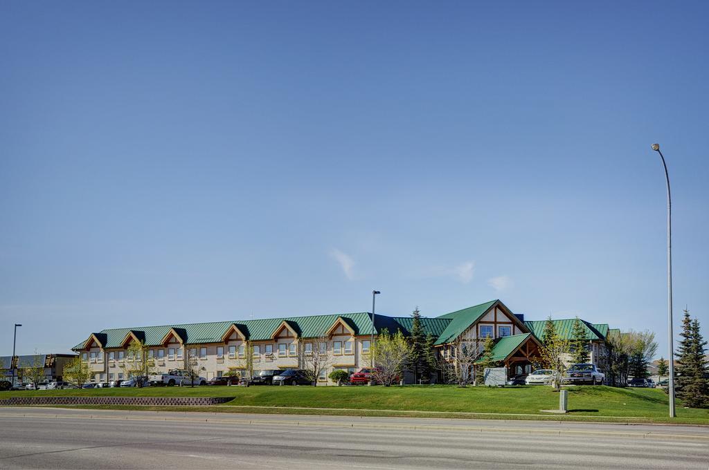 Lakeview Inns & Suites - Okotoks المظهر الخارجي الصورة